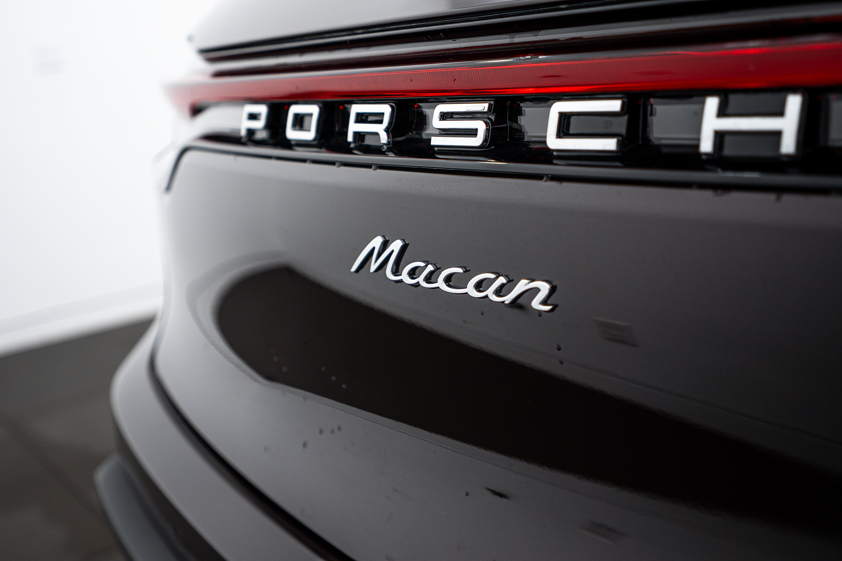 New 2026 Porsche Macan image 26