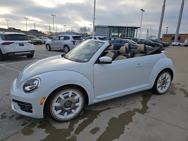Used 2019 Volkswagen Beetle 2.0T Final Edition SEL image 8
