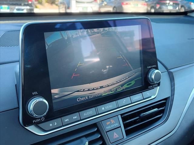 Used 2024 Nissan Altima 2.5 SV image 19