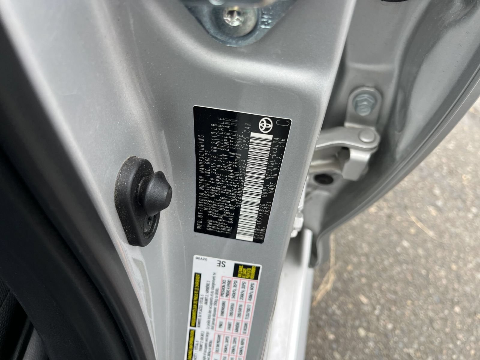 Used 2025 Toyota Corolla LE FWD image 29