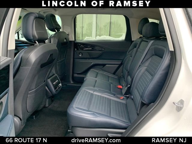 Used 2024 Lincoln Nautilus Reserve w/ Equipment Group 202A image 20