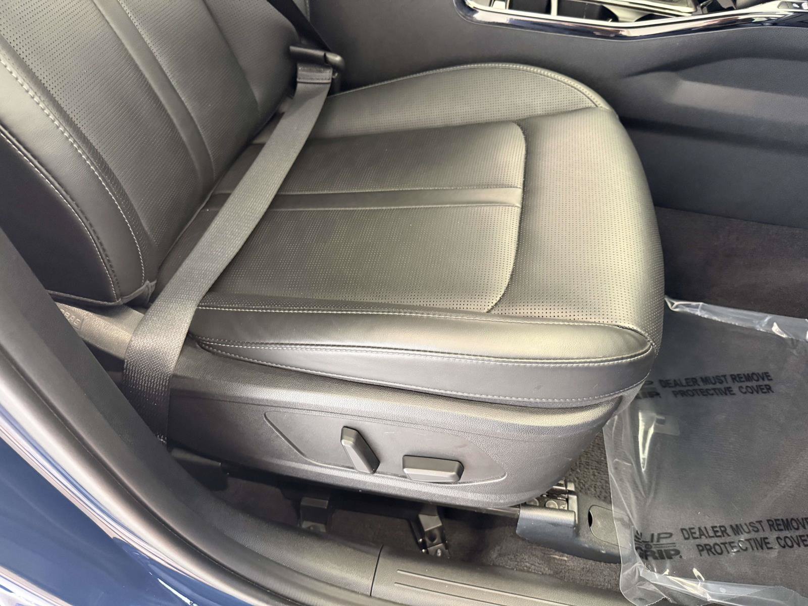 Used 2025 Kia Sorento SX AWD/4WD image 15