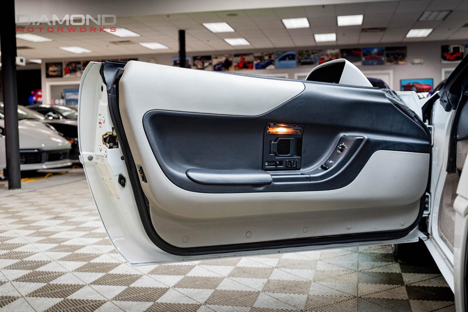 Used 1995 Chevrolet Corvette Coupe image 14