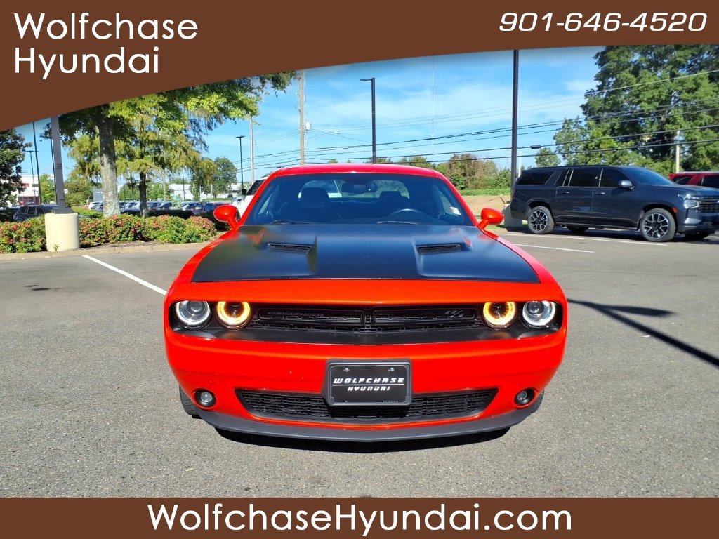 Used 2016 Dodge Challenger R/T Plus RWD image 8
