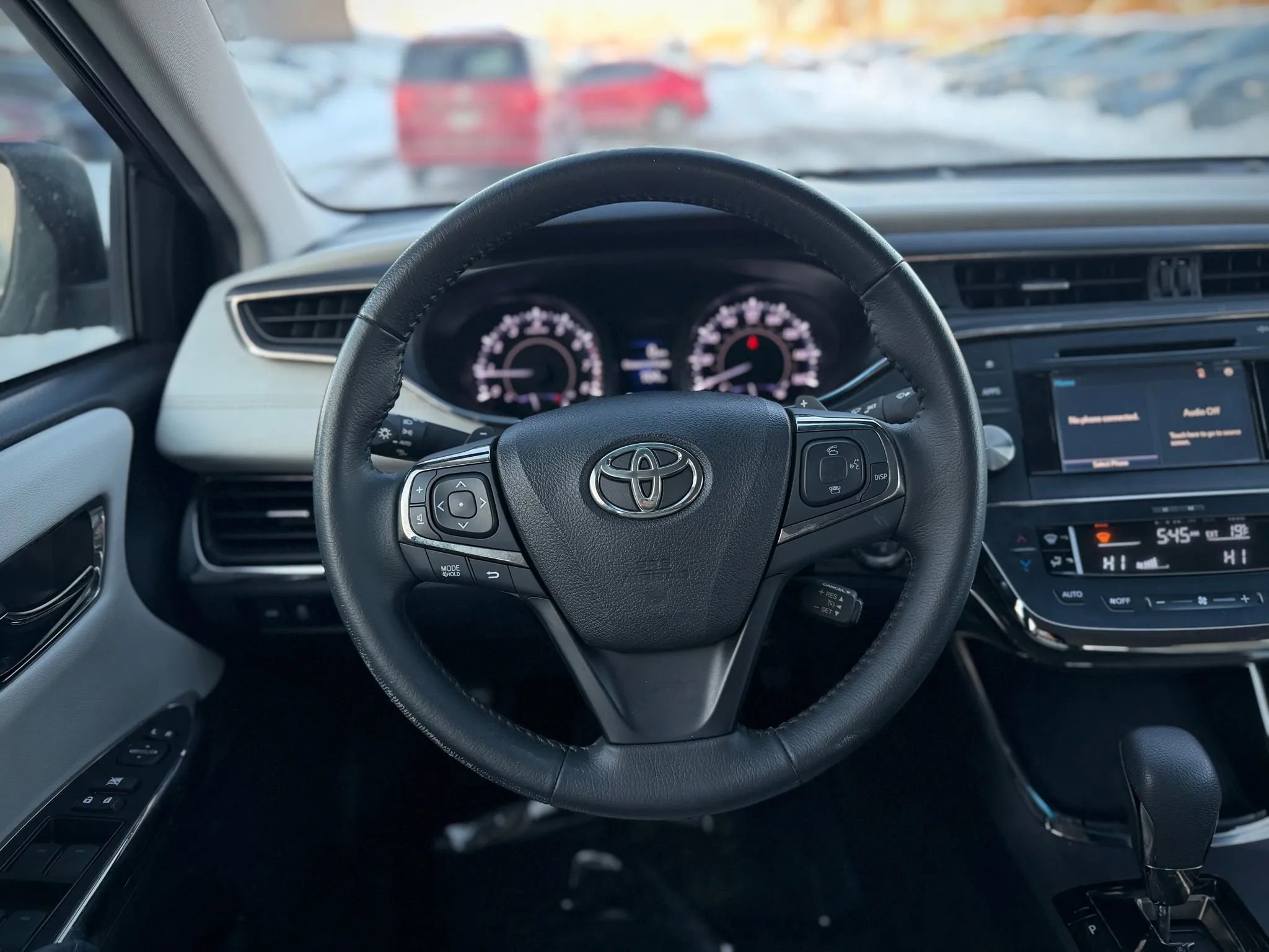 Used 2015 Toyota Avalon XLE image 13