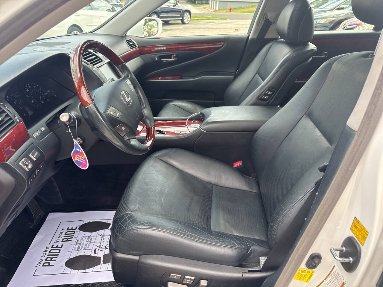 Used 2011 Lexus LS 460 w/ Luxury Value Edition RWD image 10