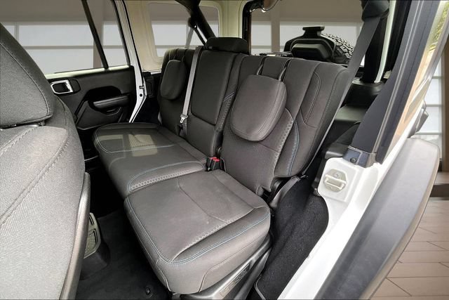 Used 2024 Jeep Wrangler Unlimited Rubicon 4xe AWD/4WD image 25