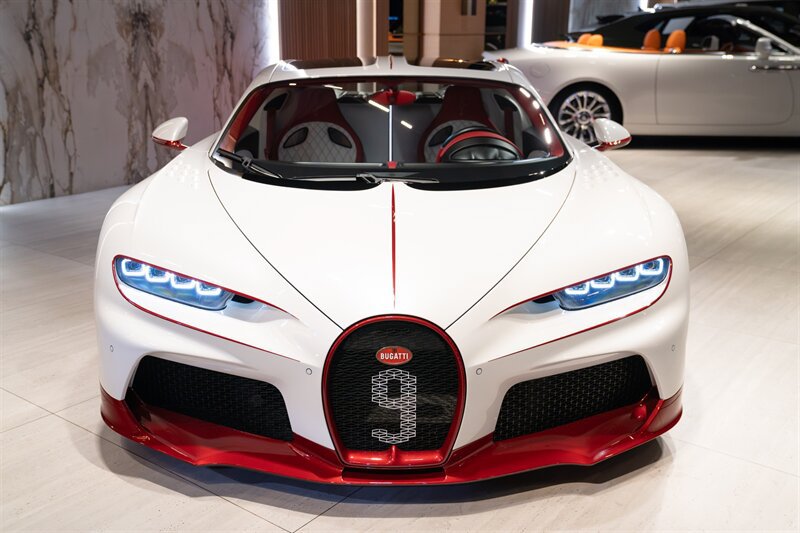 Used 2024 Bugatti Chiron Super Sport AWD/4WD image 10