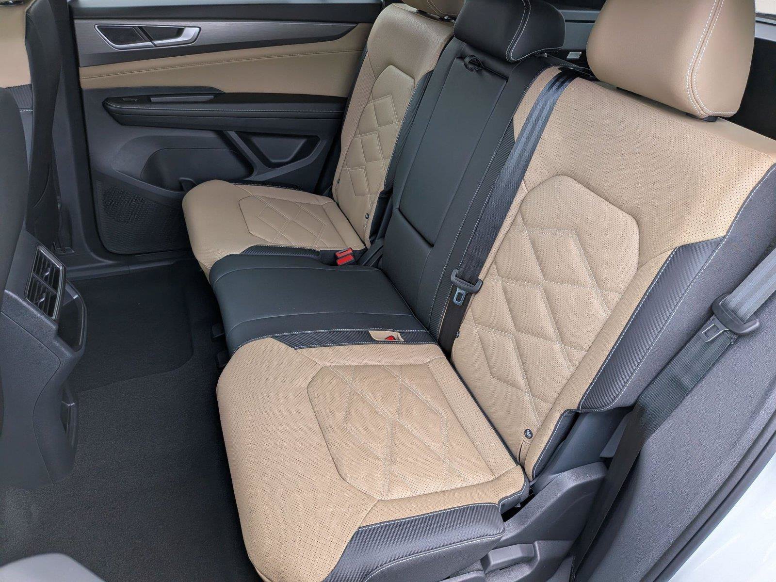 New 2026 Volkswagen Atlas Cross Sport SE AWD/4WD image 14