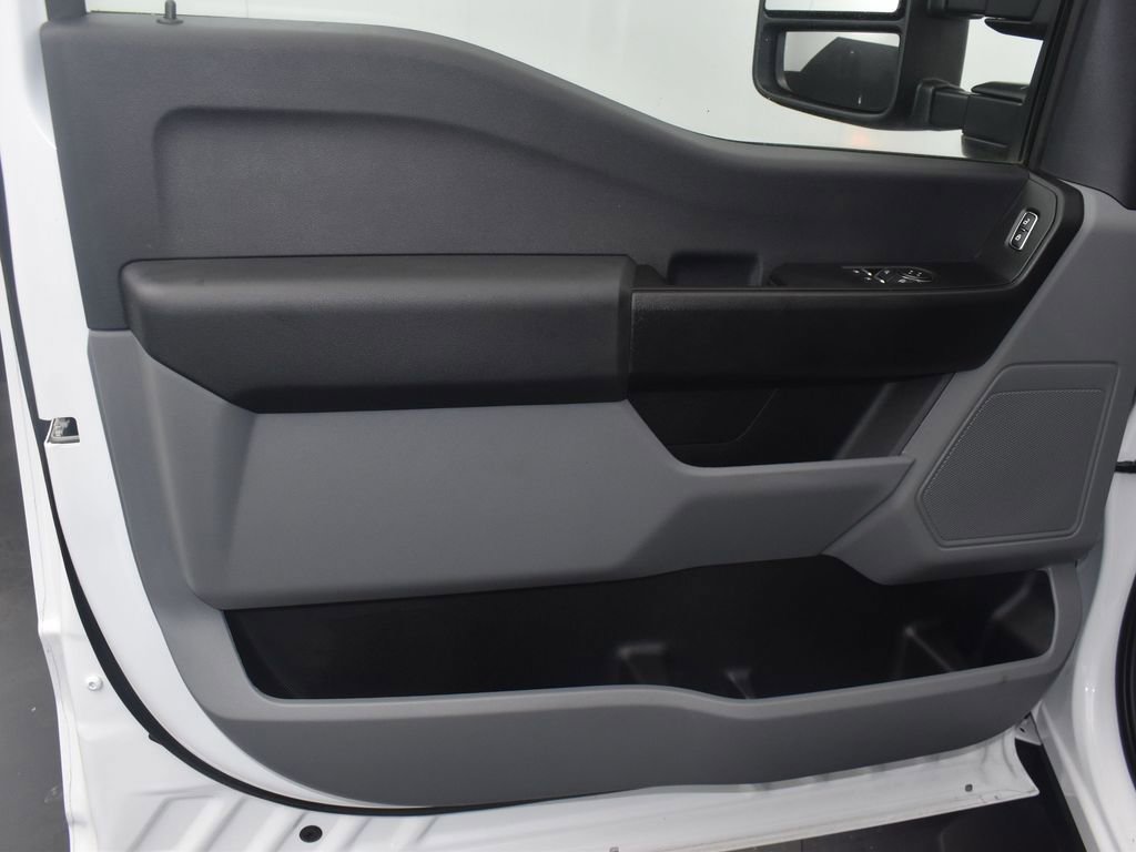 New 2025 Ford F450 XL w/ XL Chrome Package image 11