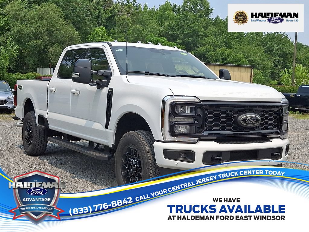 New 2026 Ford F350 Lariat w/ Black Appearance Package