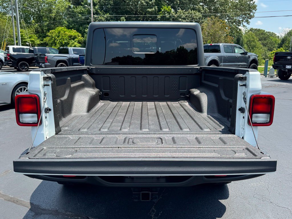 Used 2020 Jeep Gladiator Rubicon w/ Trailer Tow Package AWD/4WD image 37