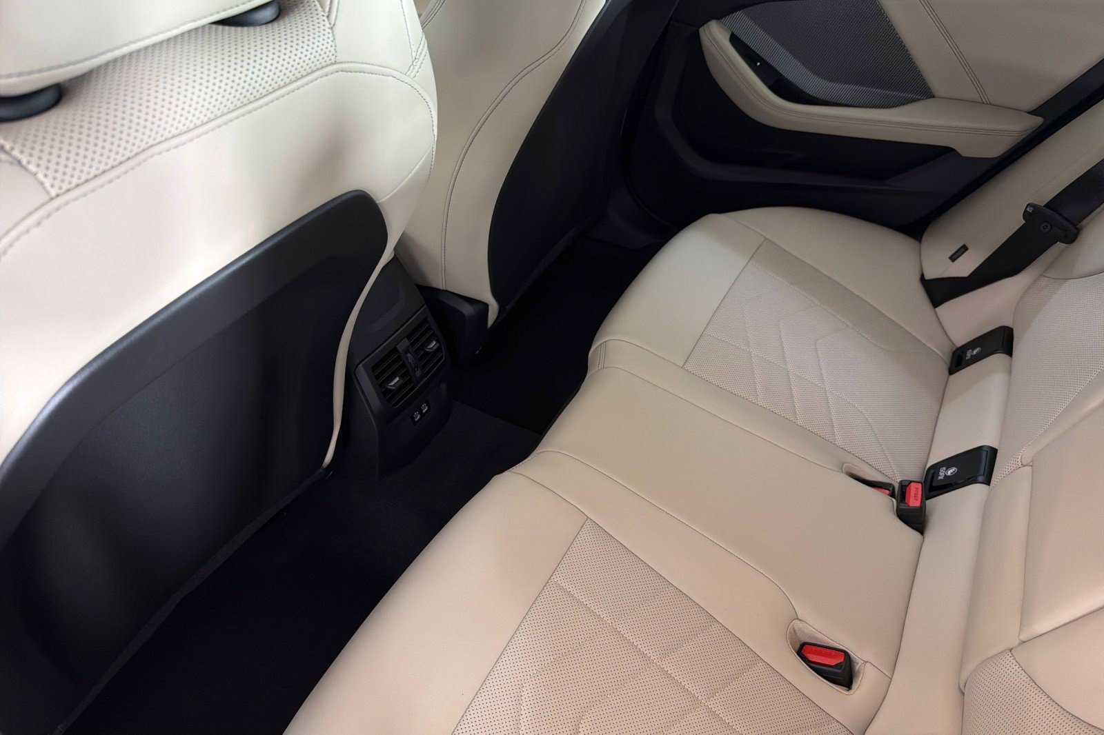 New 2026 BMW 228i w/ Technology Package FWD image 24