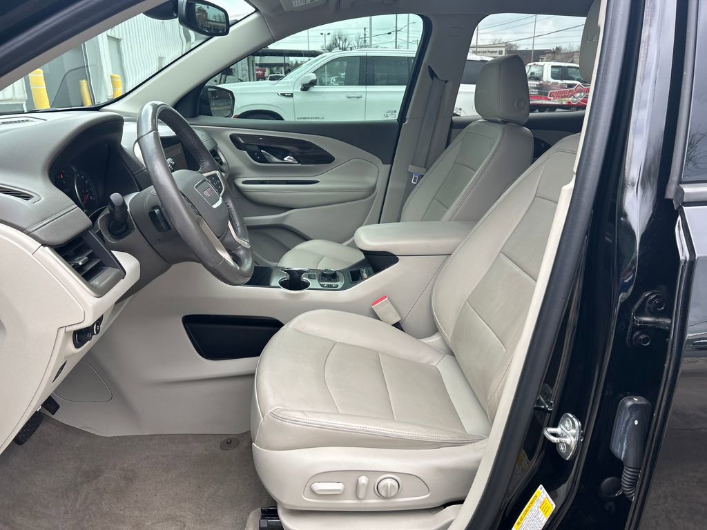 Used 2020 GMC Terrain Denali w/ Denali Premium Package image 11