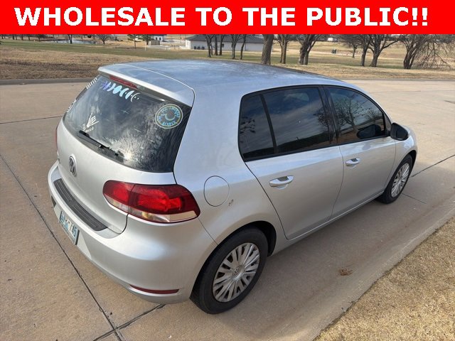 Used 2011 Volkswagen Golf 4-Door image 3