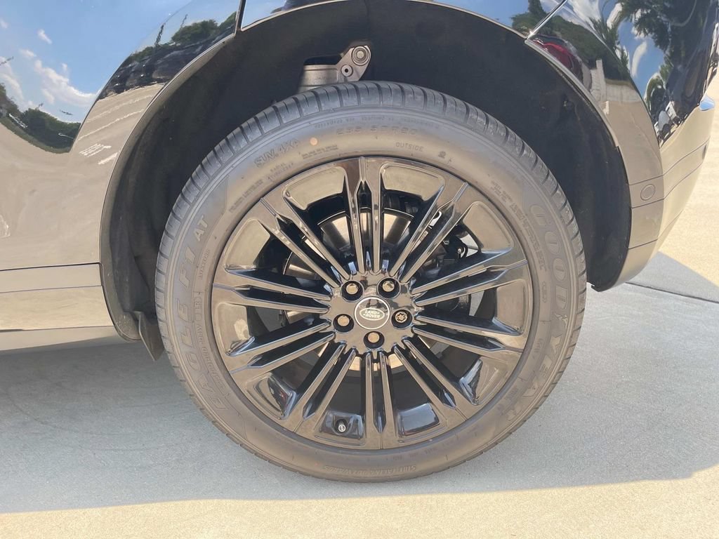 New 2026 Land Rover Range Rover Evoque S AWD/4WD image 9