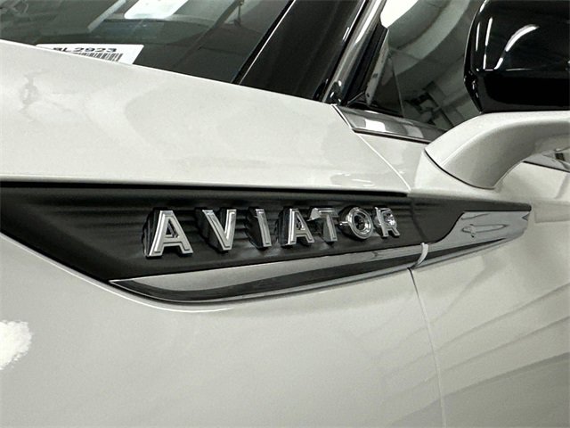 New 2026 Lincoln Aviator AWD image 14