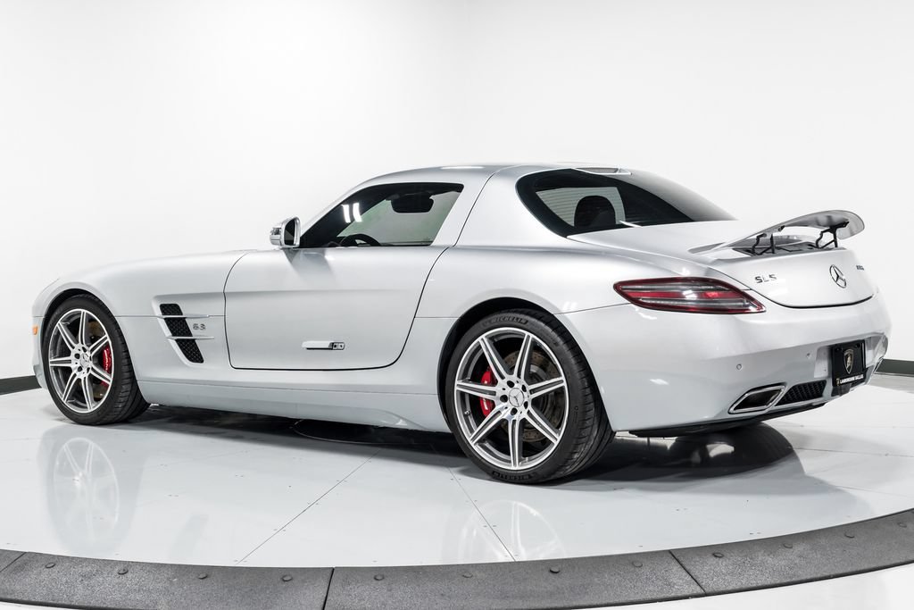 Used 2011 Mercedes-Benz SLS AMG Coupe image 5