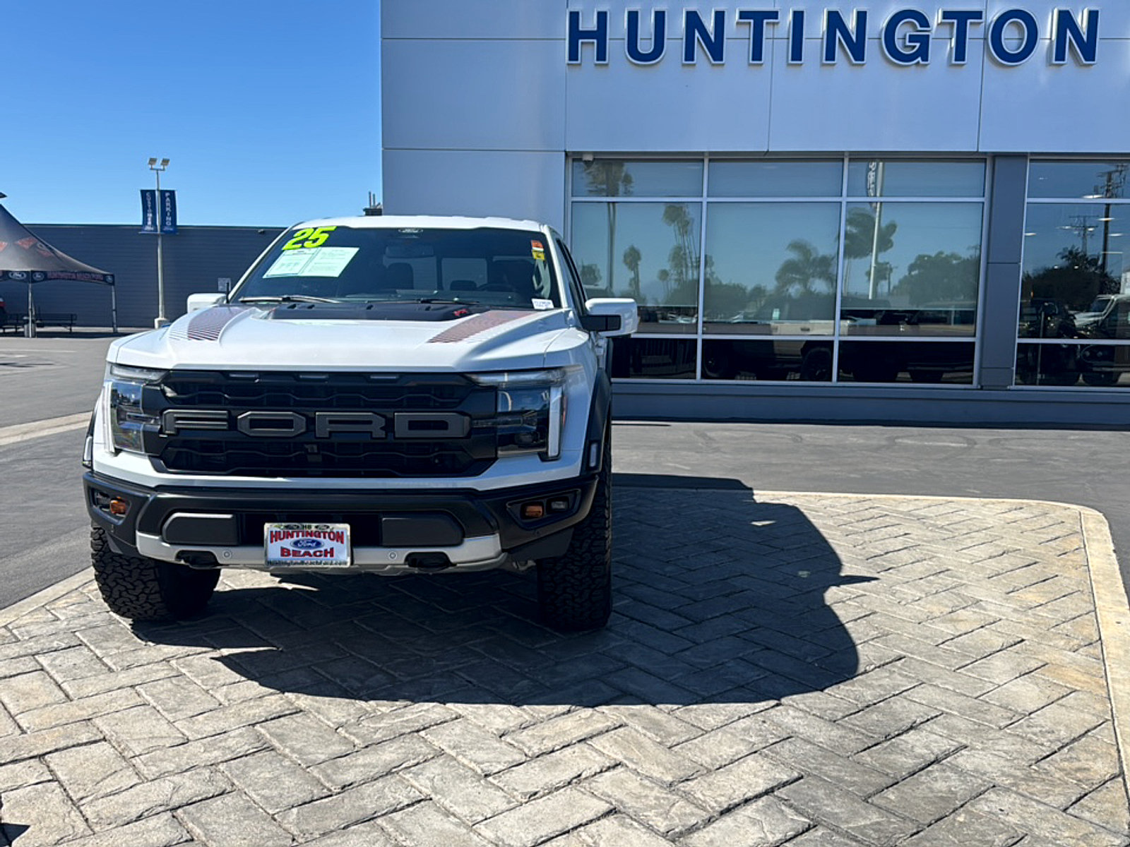Used 2025 Ford F150 Raptor AWD/4WD image 23