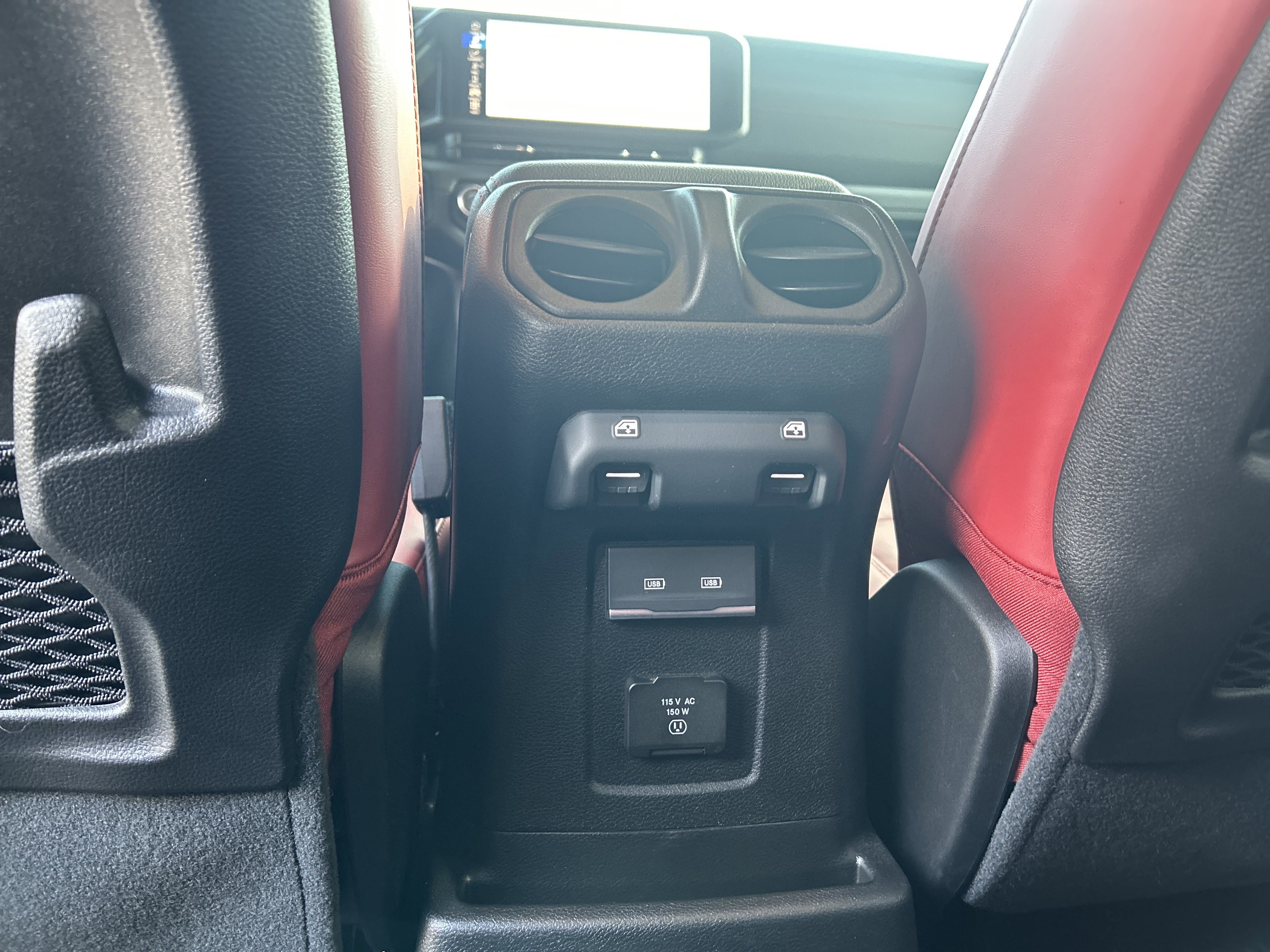 Used 2024 Jeep Wrangler Unlimited Rubicon 392 image 28