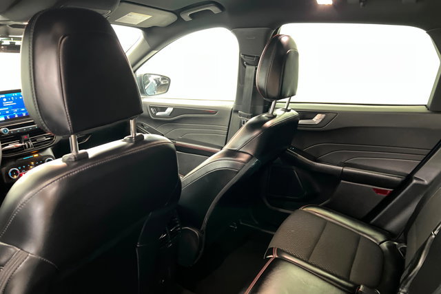 Used 2025 Ford Escape ST-Line Select image 19