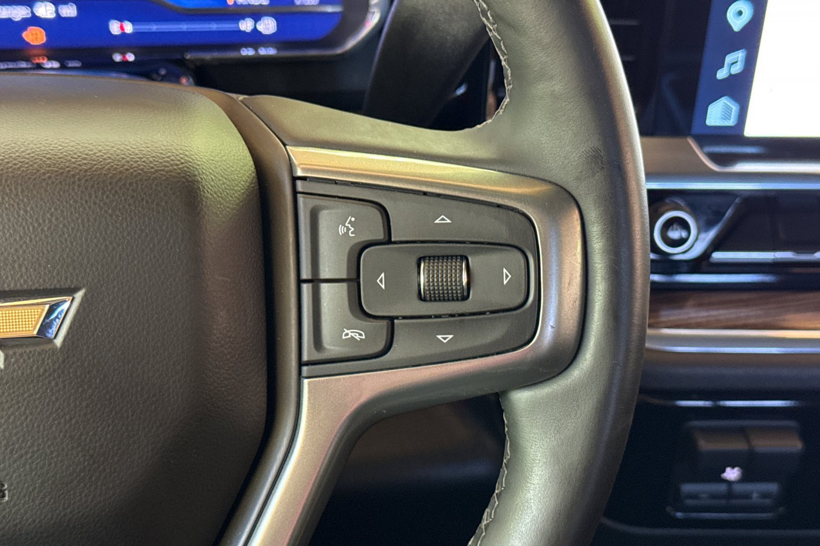 Used 2025 Chevrolet Silverado 3500 LT AWD/4WD image 31