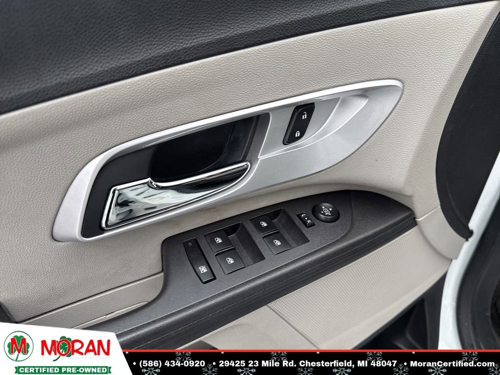 Used 2018 Chevrolet Equinox LT w/ Sun & Infotainment Package image 11