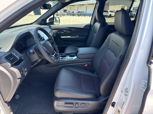 New 2026 Honda Ridgeline Black Edition image 18
