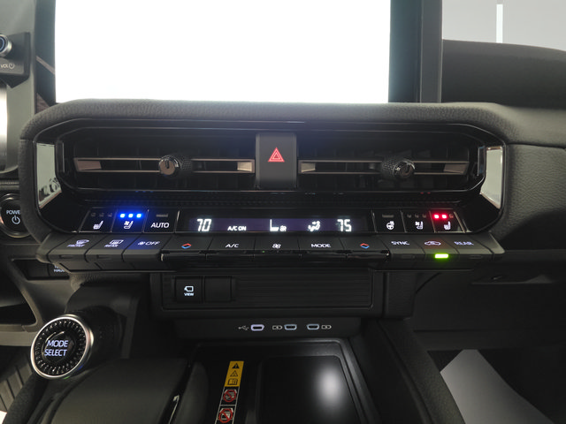 New 2027 Toyota Land Cruiser w/ Premium Package AWD/4WD image 20