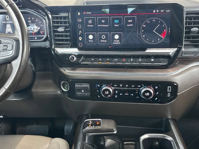 Used 2023 GMC Sierra 1500 SLT AWD/4WD image 4