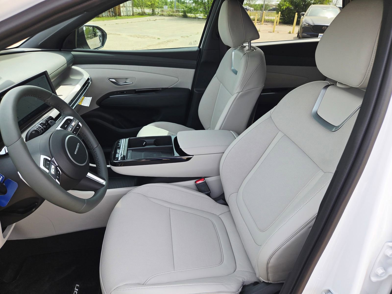 New 2026 Hyundai Tucson Limited image 16