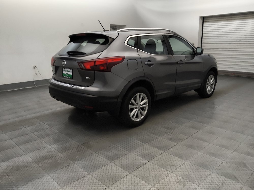 Used 2017 Nissan Rogue Sport SV FWD image 9