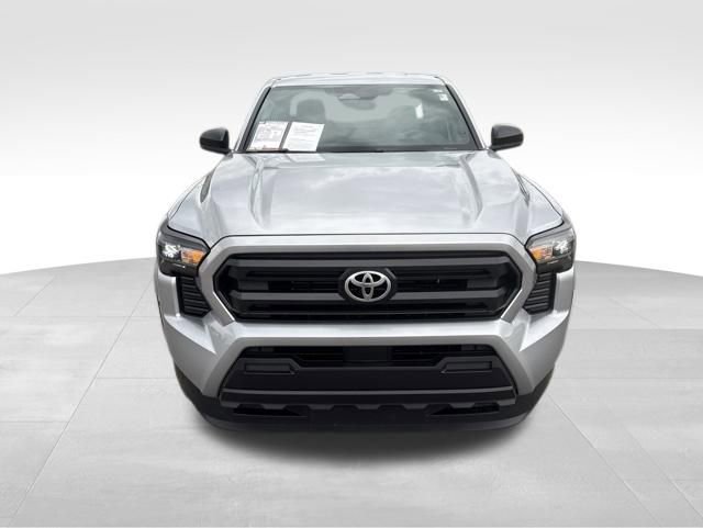 Used 2025 Toyota Tacoma SR w/ Towing Package RWD image 8