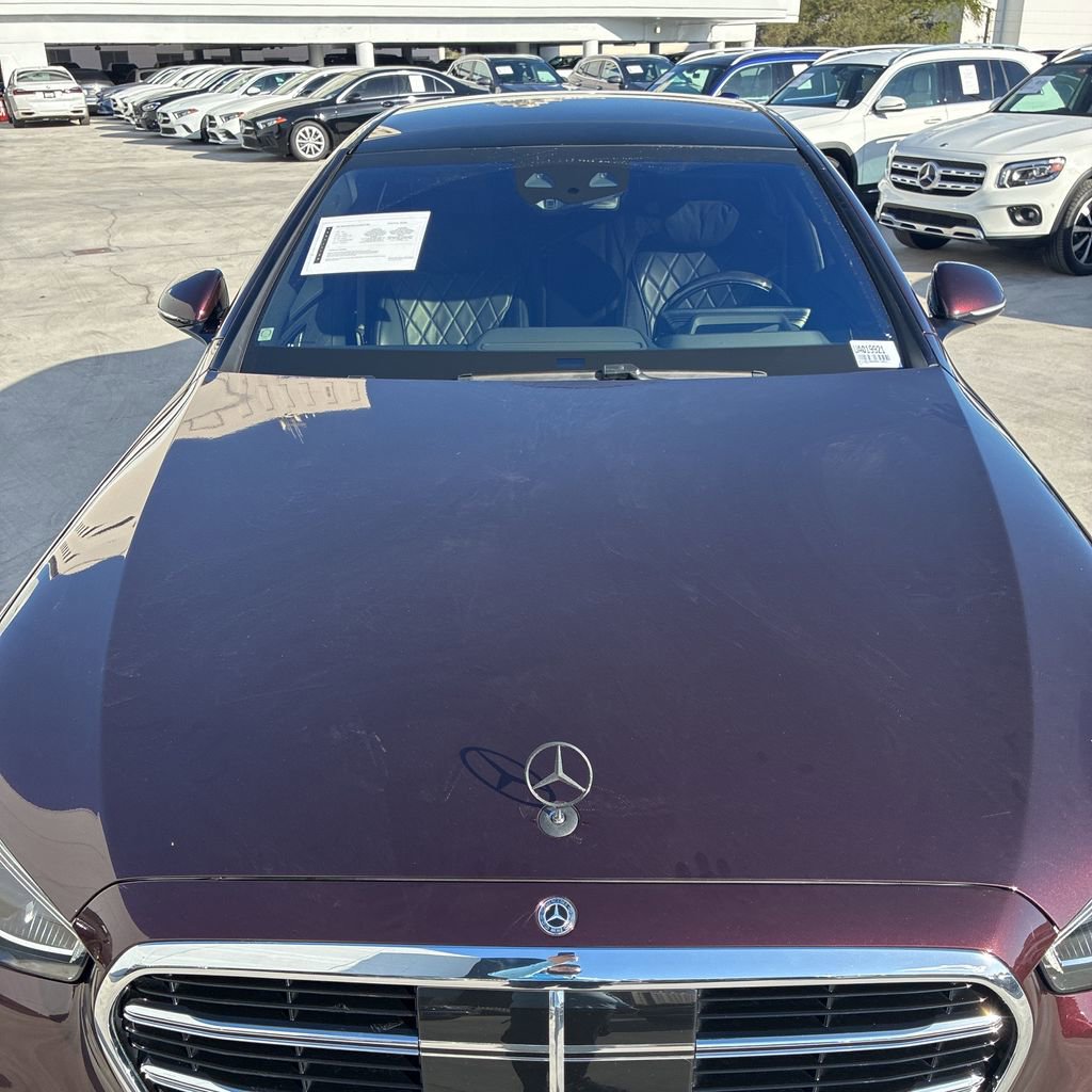 Used 2021 Mercedes-Benz S 580 4MATIC Sedan image 4