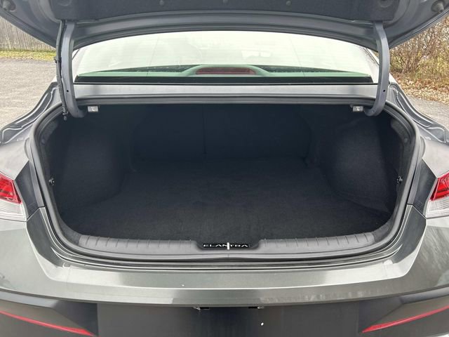 Used 2024 Hyundai Elantra SEL w/ Convenience Package image 11