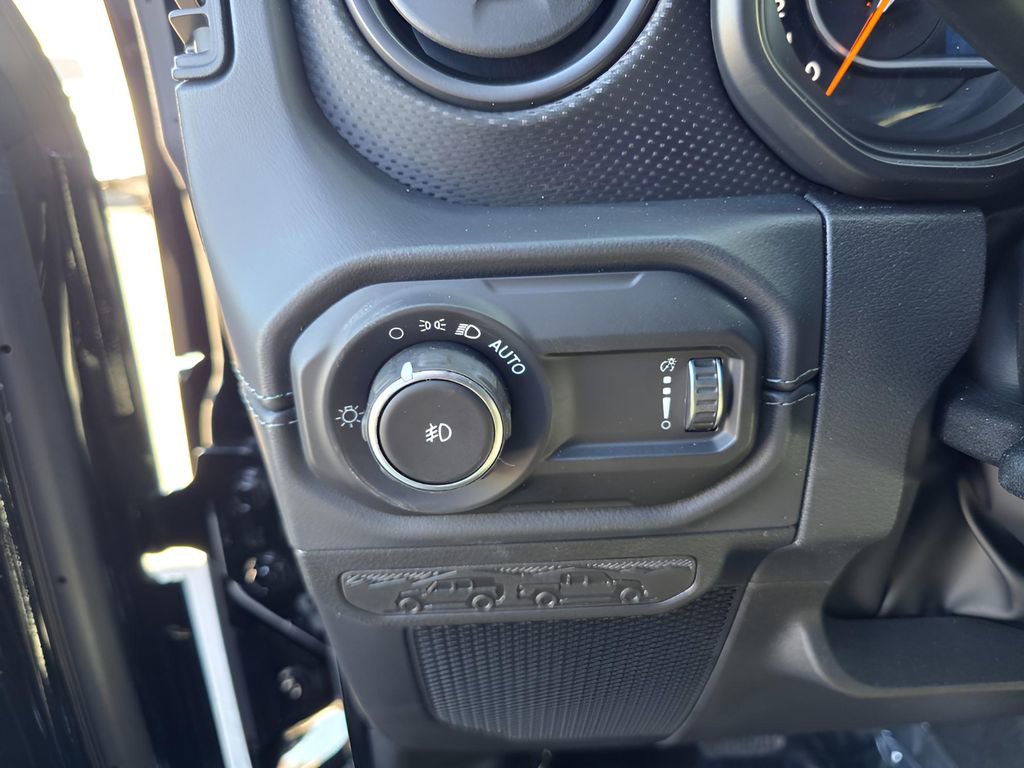 New 2026 Jeep Wrangler Unlimited Rubicon 392 image 12