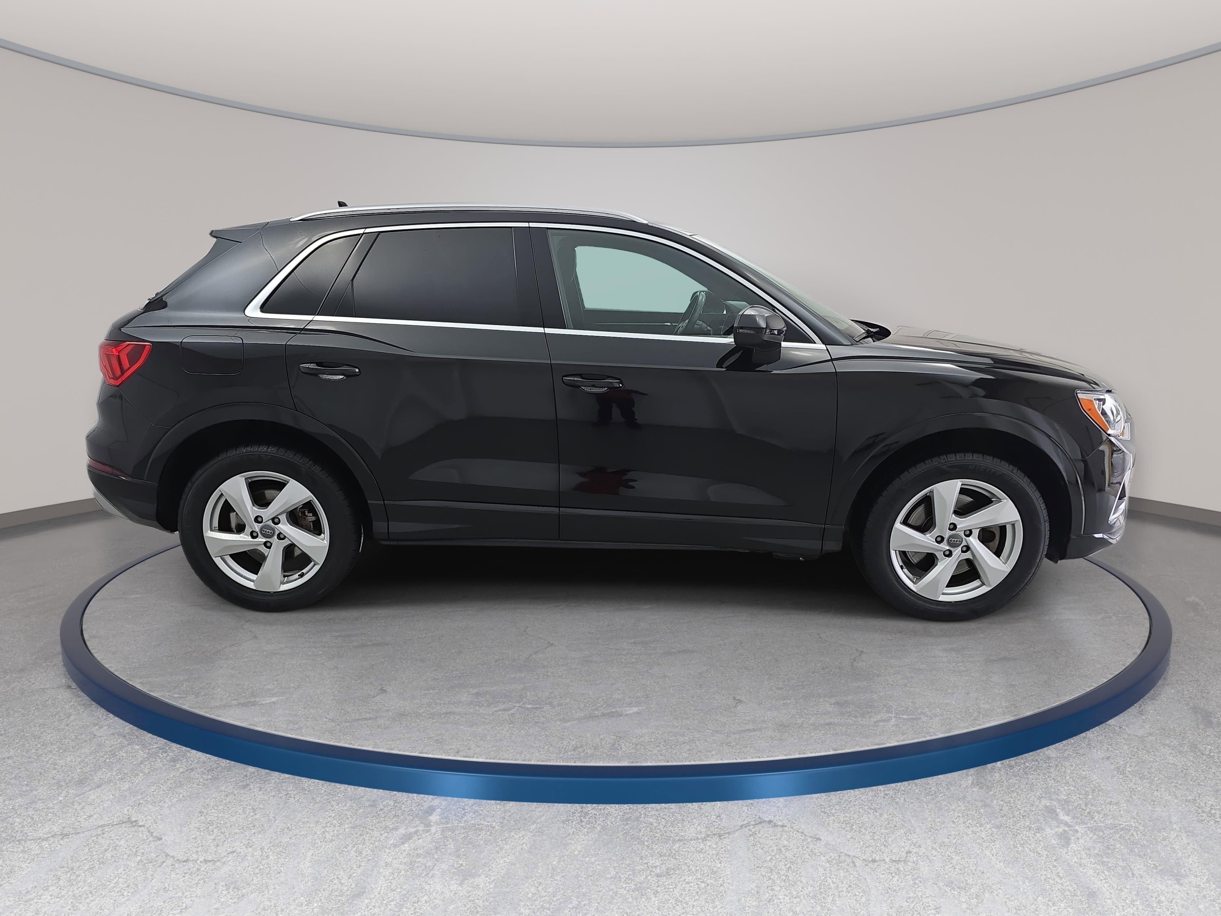 Used 2020 Audi Q3 2.0T Premium AWD/4WD image 4