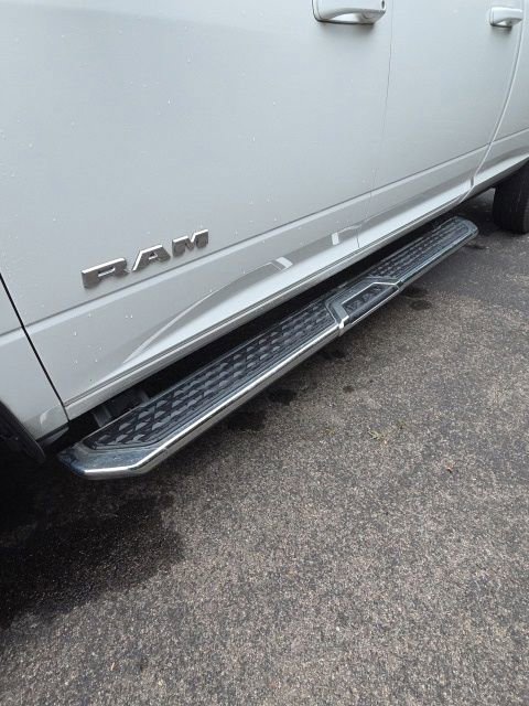 Used 2021 RAM 2500 Big Horn AWD/4WD image 32