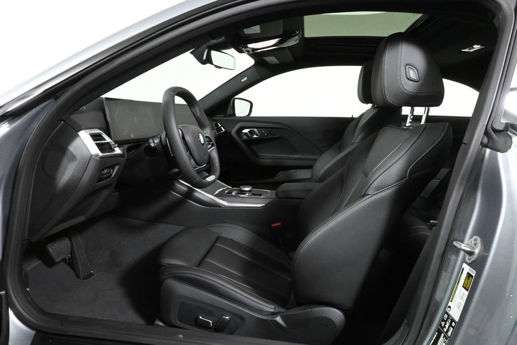 New 2025 BMW 230i xDrive Coupe w/ Convenience Package image 3