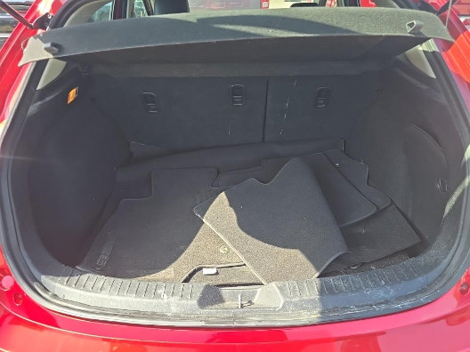 Used 2018 MAZDA MAZDA3 Touring FWD image 7