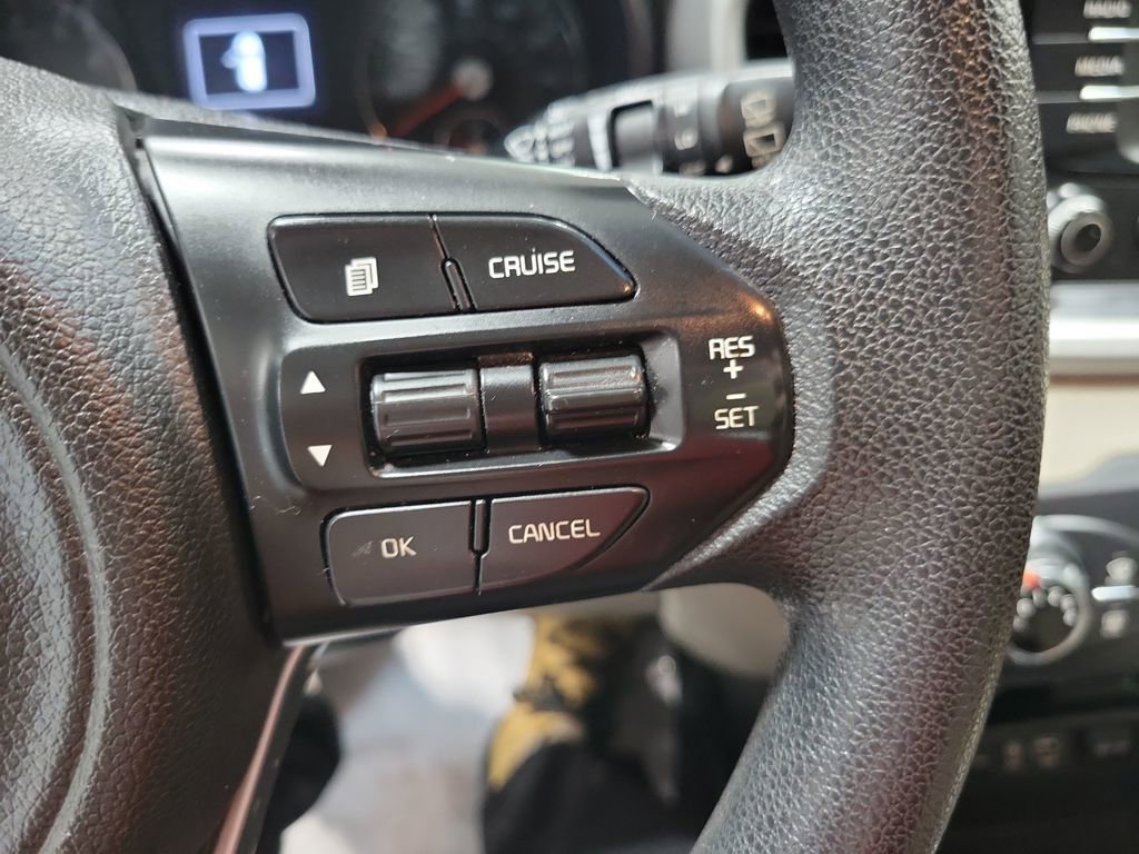 Used 2016 Kia Sorento LX image 32