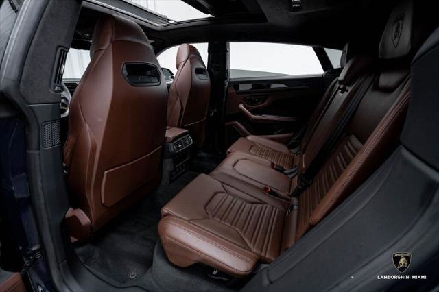Used 2025 Lamborghini Urus SE AWD/4WD image 49