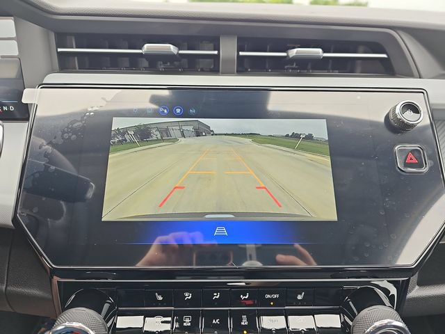 New 2027 Chevrolet Bolt LT w/ Comfort Package FWD image 15