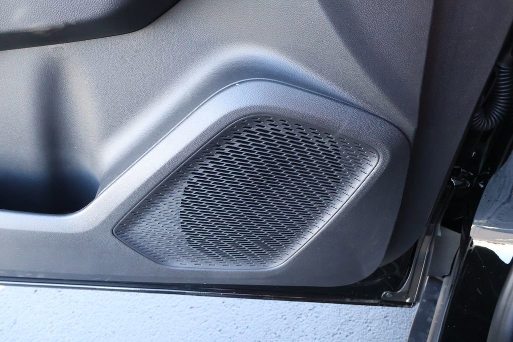 New 2026 Chevrolet Equinox EV LT image 18