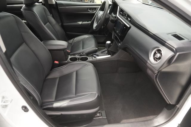 Used 2017 Toyota Corolla XLE image 19