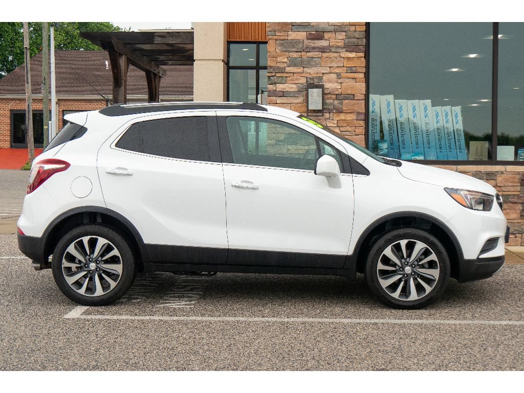 Used 2022 Buick Encore Preferred w/ Safety Package AWD/4WD image 2
