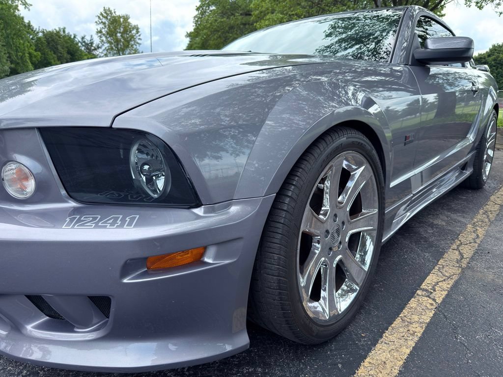 Used 2006 Ford Mustang GT RWD image 6