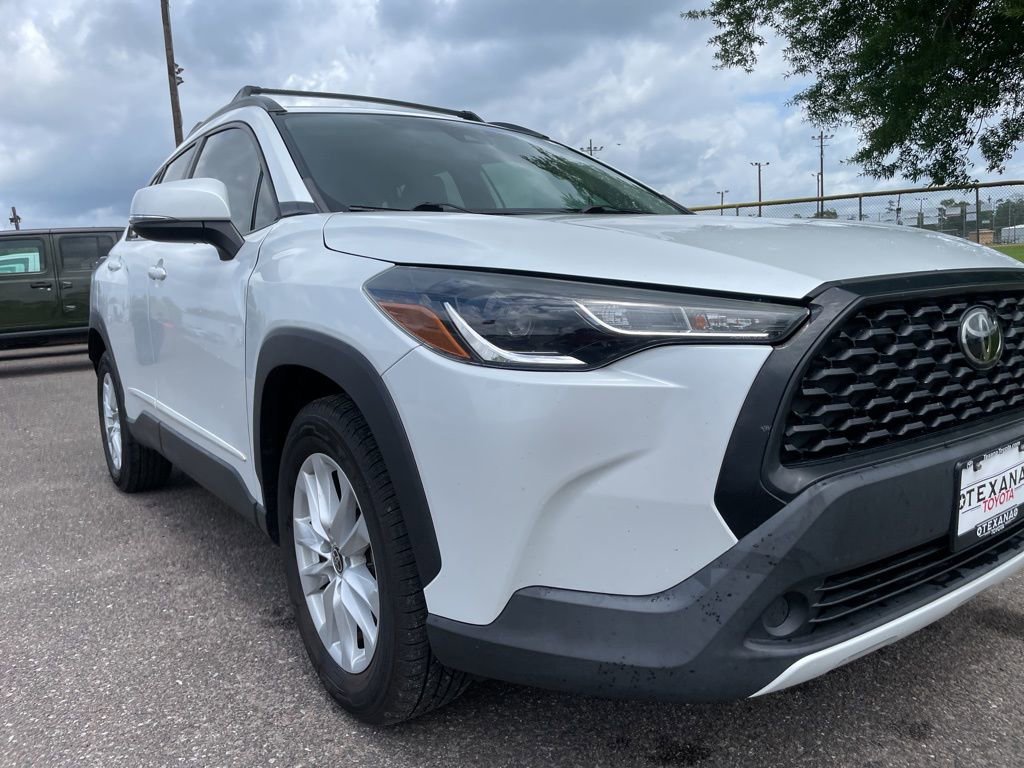Used 2022 Toyota Corolla Cross LE image 13