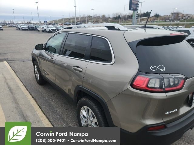 Used 2019 Jeep Cherokee Latitude w/ Cold Weather Group image 8
