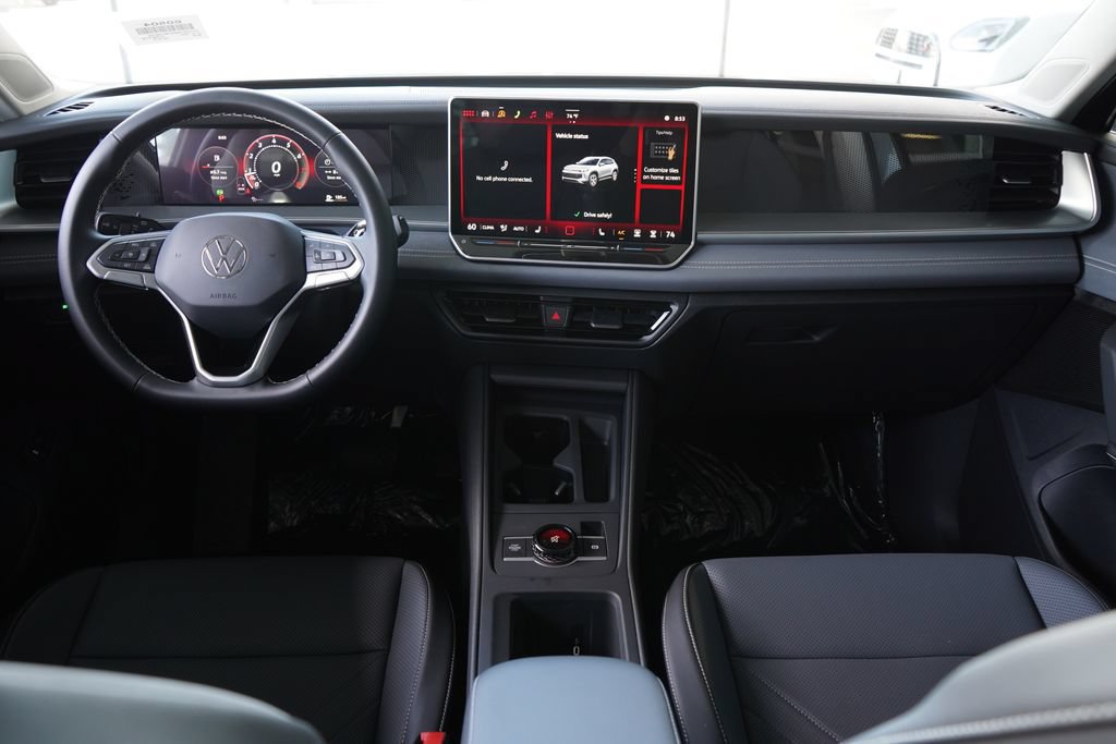 New 2026 Volkswagen Tiguan SE FWD image 8